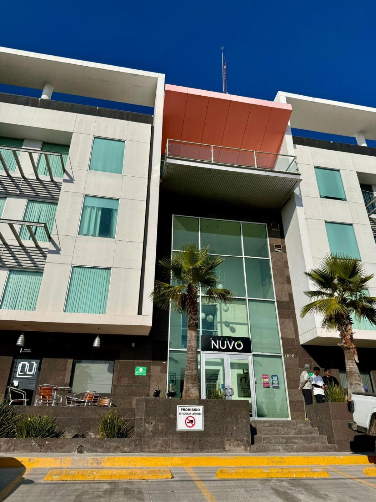 Hotel Nuvo Saltillo Buitenkant foto