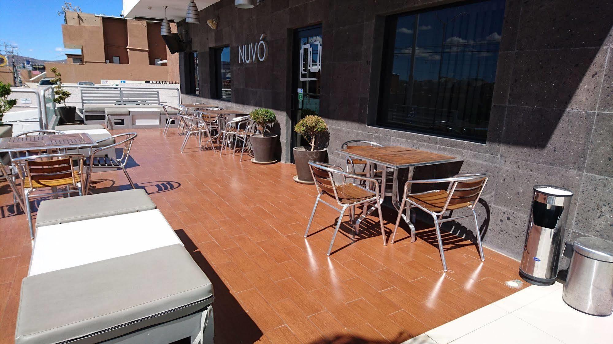 Hotel Nuvo Saltillo Buitenkant foto