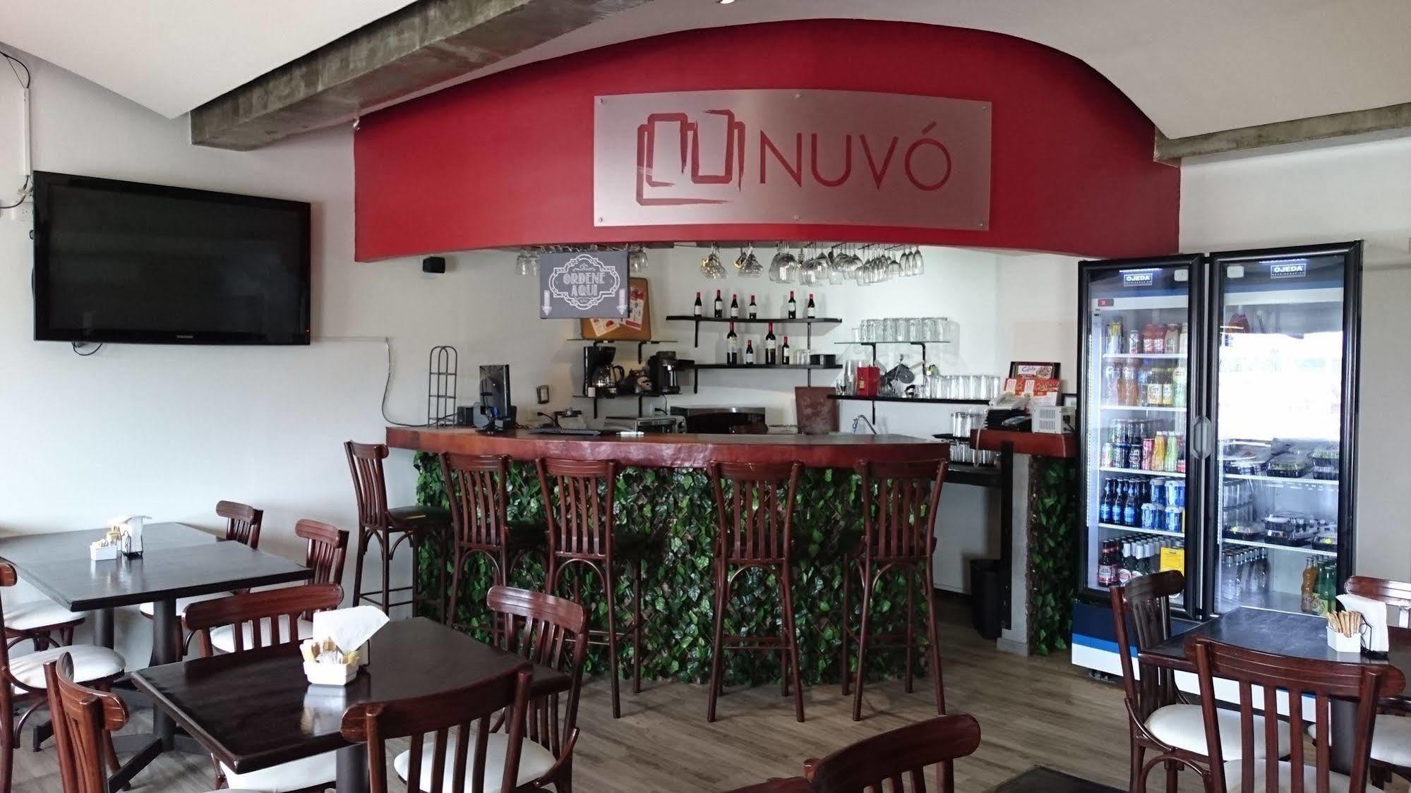 Hotel Nuvo Saltillo Buitenkant foto