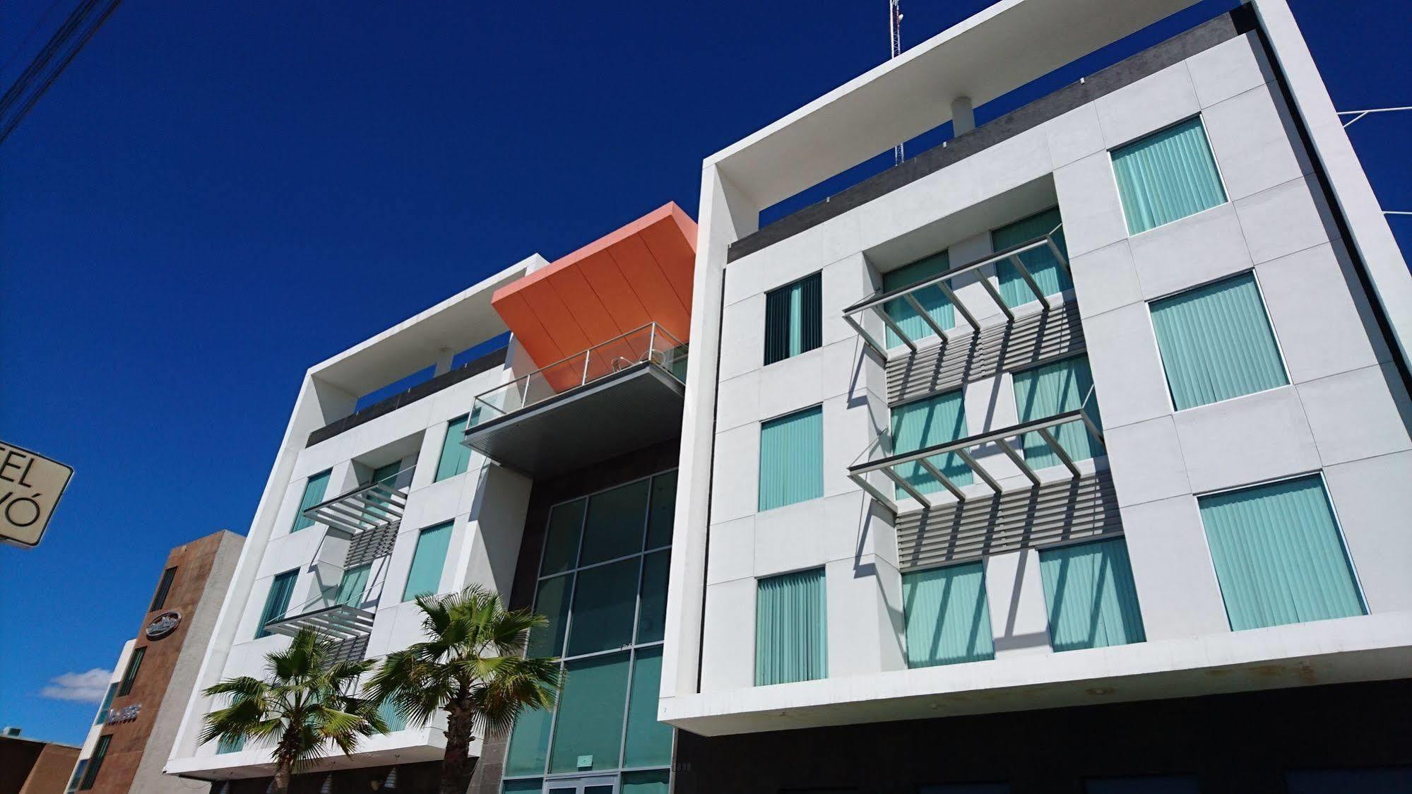 Hotel Nuvo Saltillo Buitenkant foto